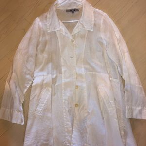 White smock jacket button up tunic